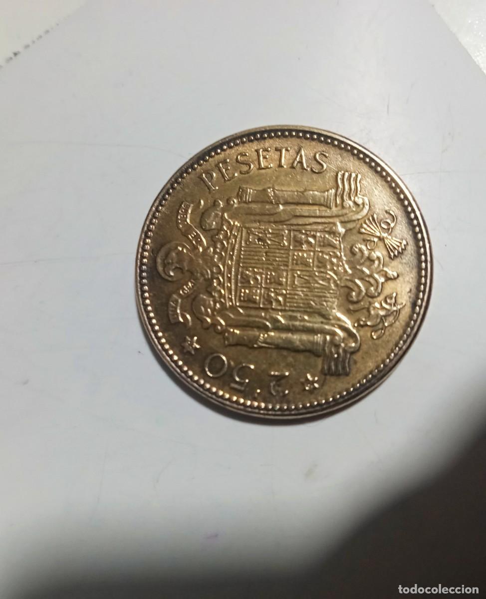 Monedas Franco: Moneda 2,50 pesetas - Foto 3
