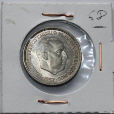 Monedas Franco: MONEDA DE 25 PESETAS DE 1957 ESTRELLA 68 MBC, LA MONEDA DE LA FOTO. Lote 386993694