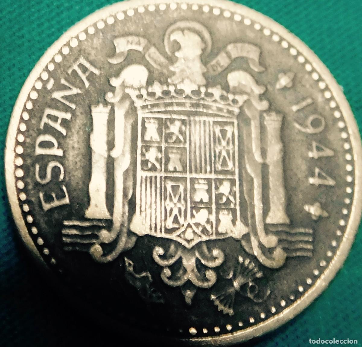 Monedas Franco: Moneda de una peseta de 1944 - Foto 2