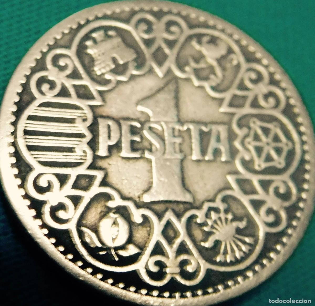 Monedas Franco: Moneda de una peseta de 1944 - Foto 2
