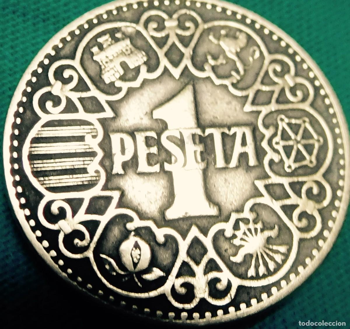 Monedas Franco: Moneda de una peseta de 1944 - Foto 2