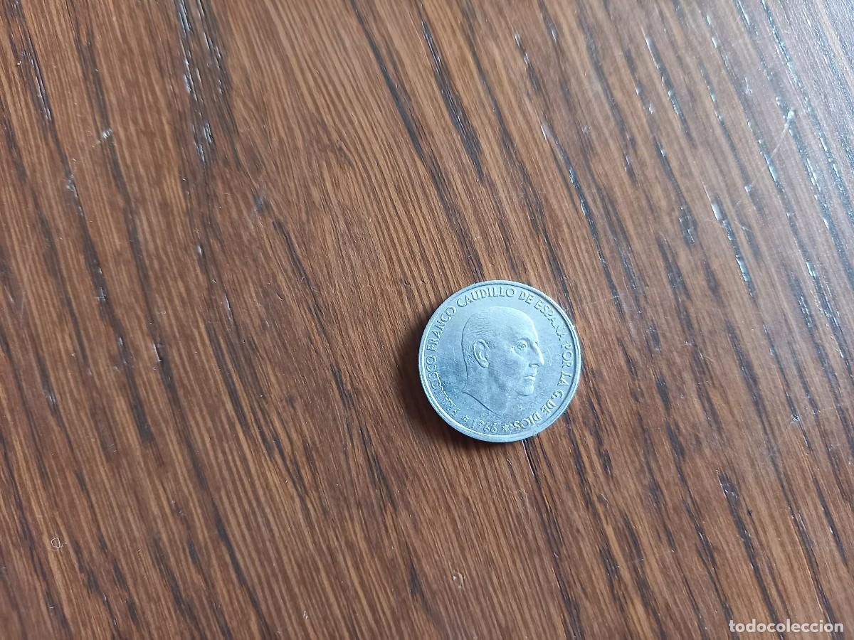 Monedas Franco: moneda de 50 c&eacute;ntimos de Franco a&ntilde;o 1966. - Foto 1