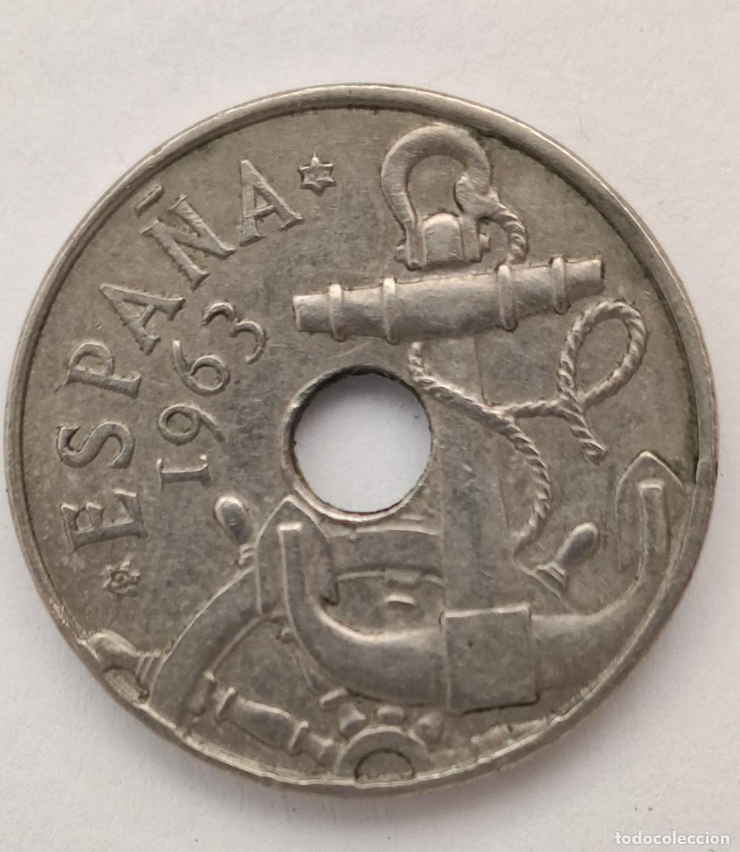 Monedas Franco: Moneda espa&ntilde;ola de 50 c&eacute;ntimos de 1963. - Foto 2