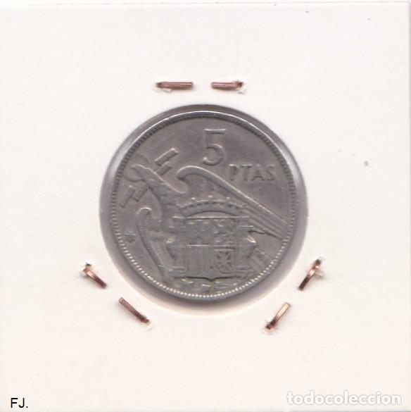 Monedas Franco: Moneda 5 Ptas 1957*62 E Espa&ntilde;ol. Mbc. - Foto 2