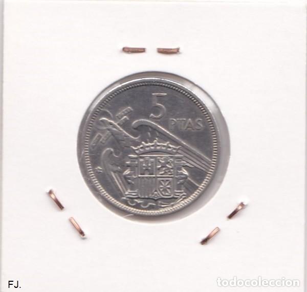 Monedas Franco: Moneda 5 Ptas 1957*74 E Espa&ntilde;ol. Mbc. - Foto 2