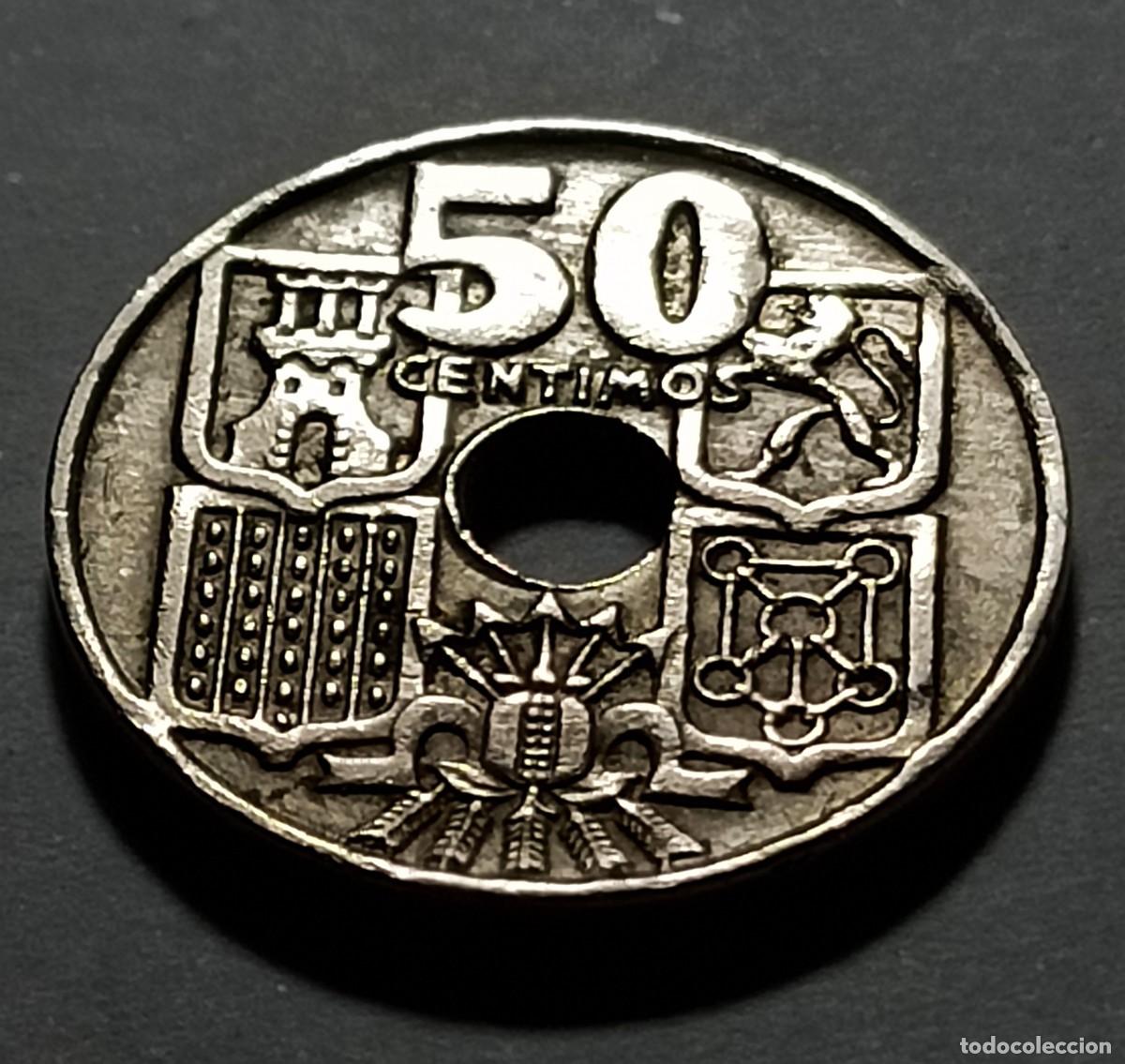 Monedas Franco: Moneda 5o centimos 1949 estrella 62 - Foto 2