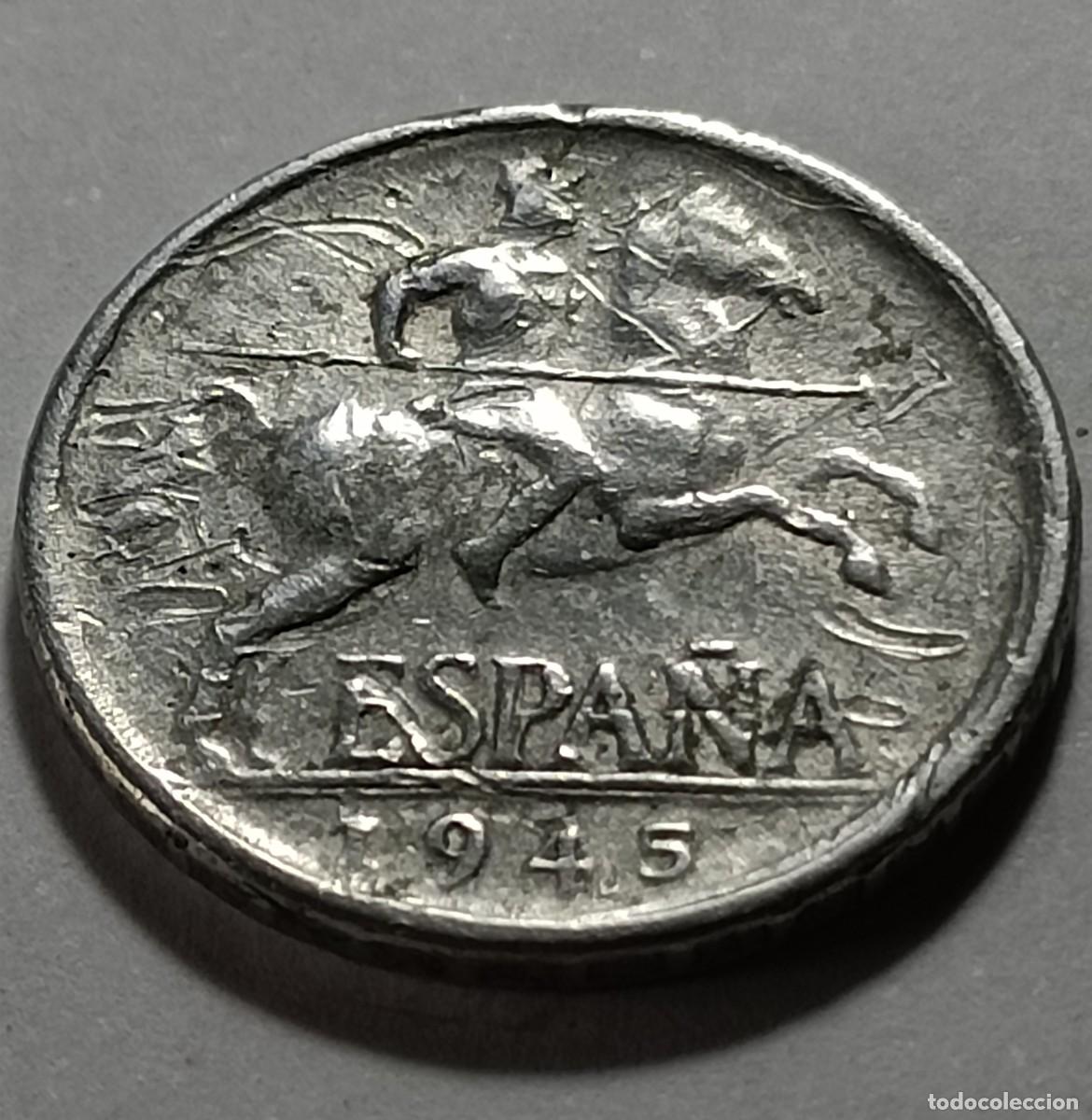 Monedas Franco: Moneda 5 centimos 1945 - Foto 1