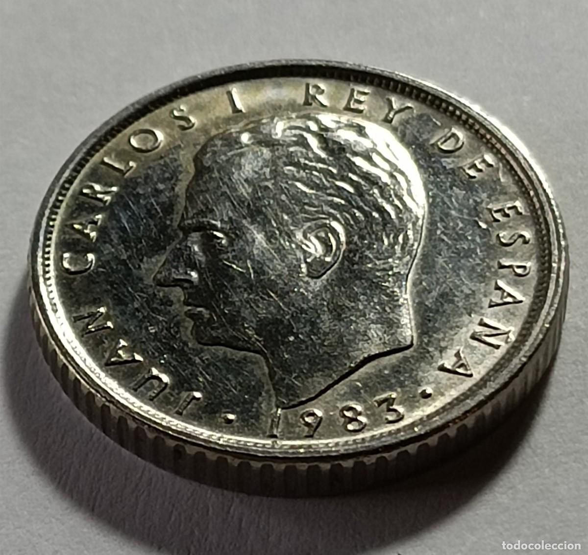 Monedas Franco: Moneda 10 pesetas 1983 - Foto 2