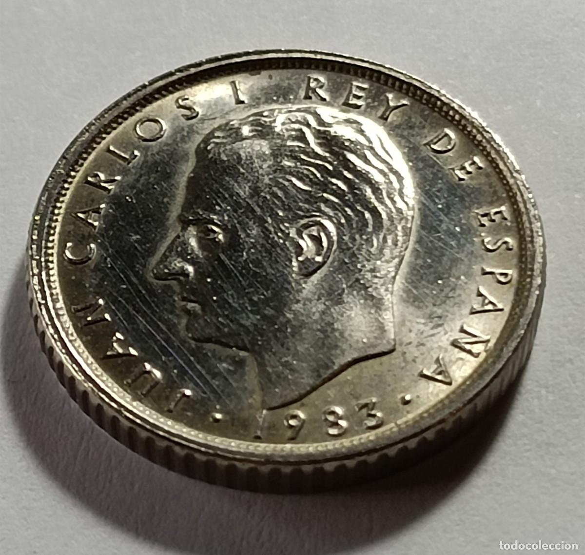 Monedas Franco: Moneda 10 pesetas 1983 - Foto 2