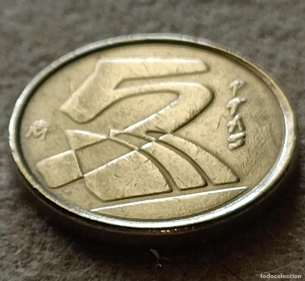 Monedas Franco: Moneda 5 pesetas 1998 - Foto 2