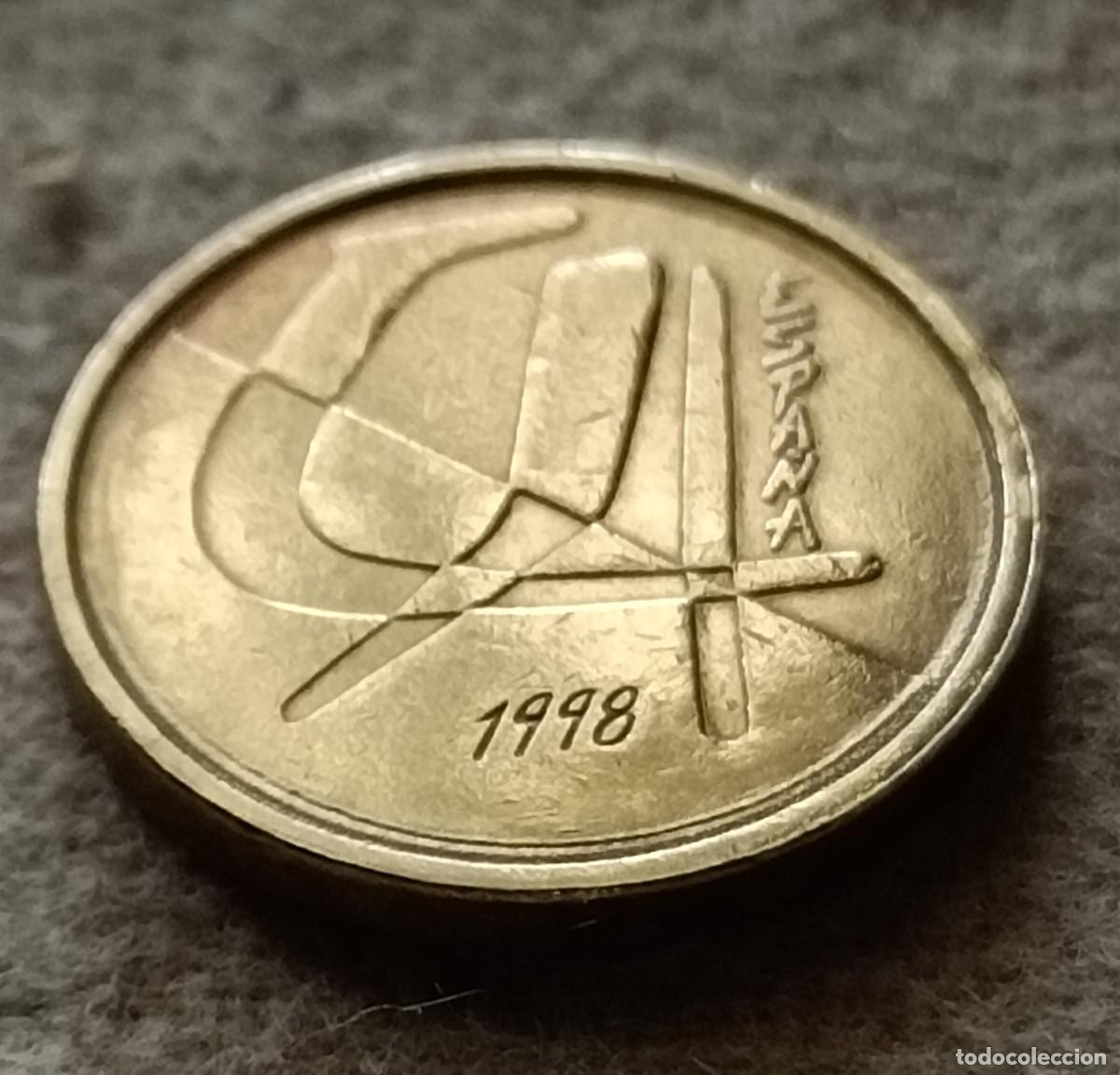 Monedas Franco: Moneda 5 pesetas 1998 - Foto 2