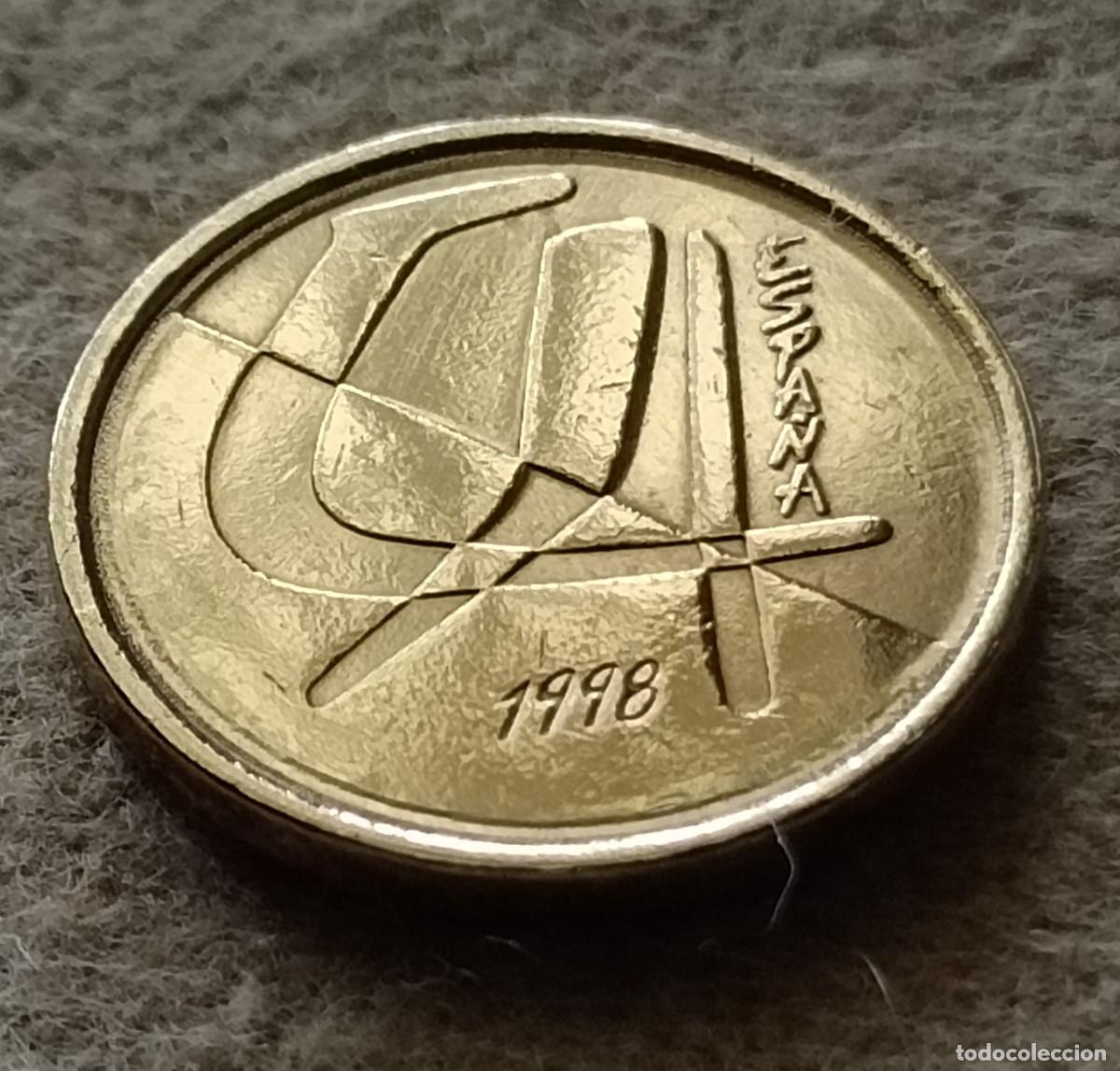Monedas Franco: Moneda 5 pesetas 1998 - Foto 1