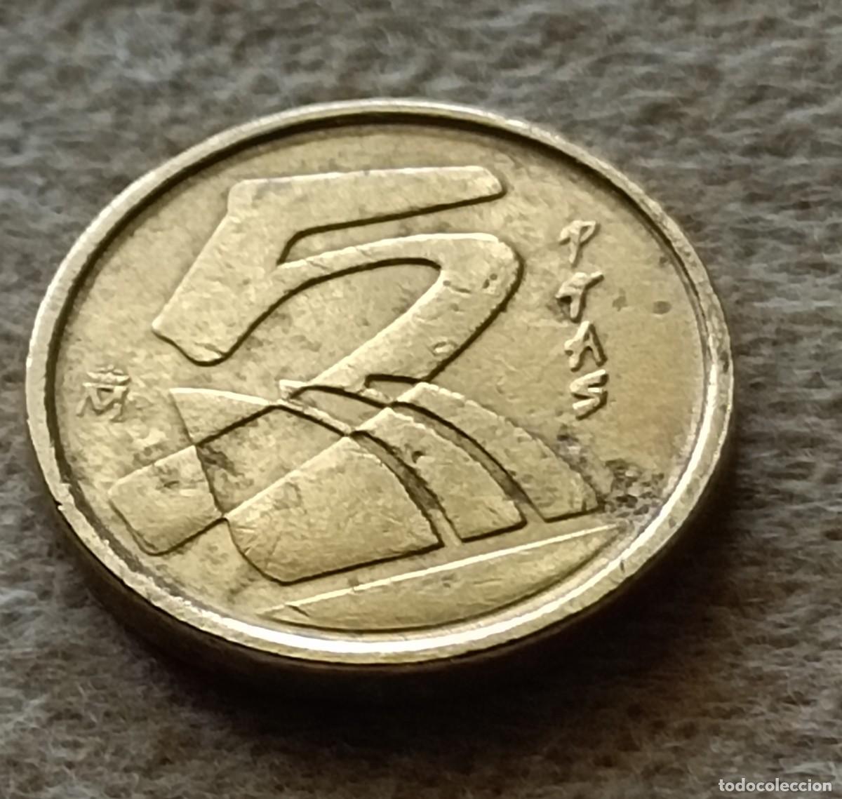 Monedas Franco: Moneda 5 pesetas 1998 - Foto 2