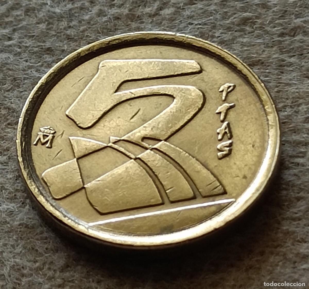 Monedas Franco: Moneda 5 pesetas 1998 - Foto 2