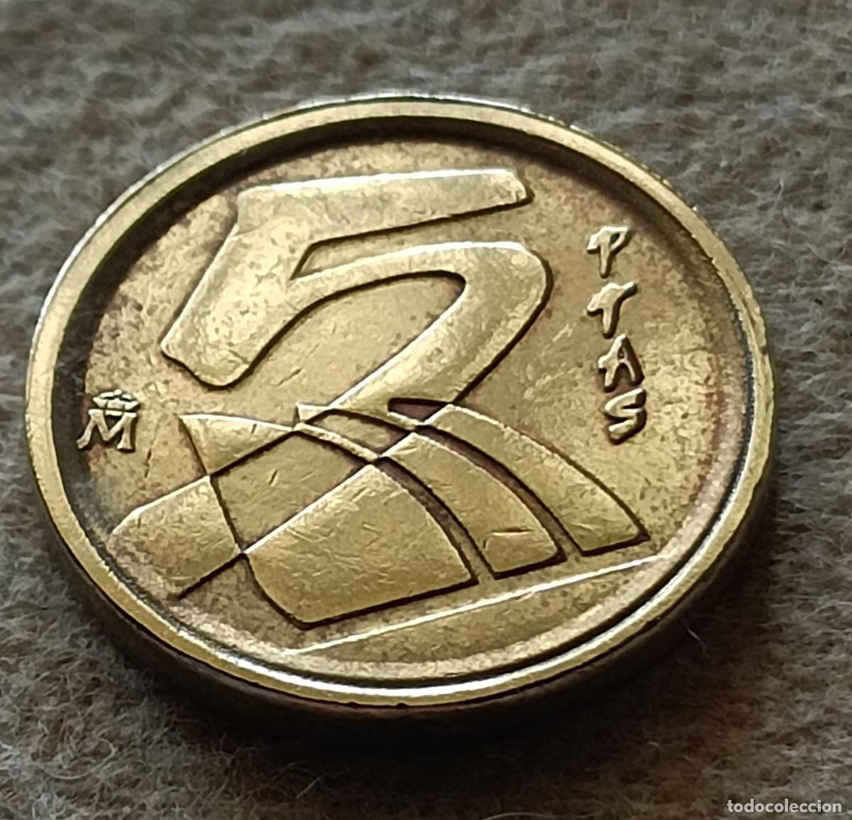 Monedas Franco: Moneda 5 pesetas 1998 - Foto 2