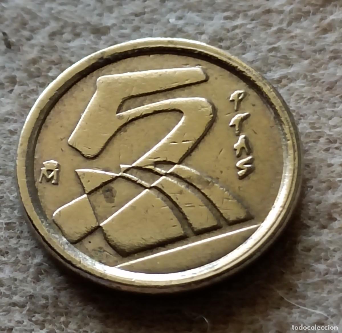 Monedas Franco: Moneda 5 pesetas 1992 - Foto 2
