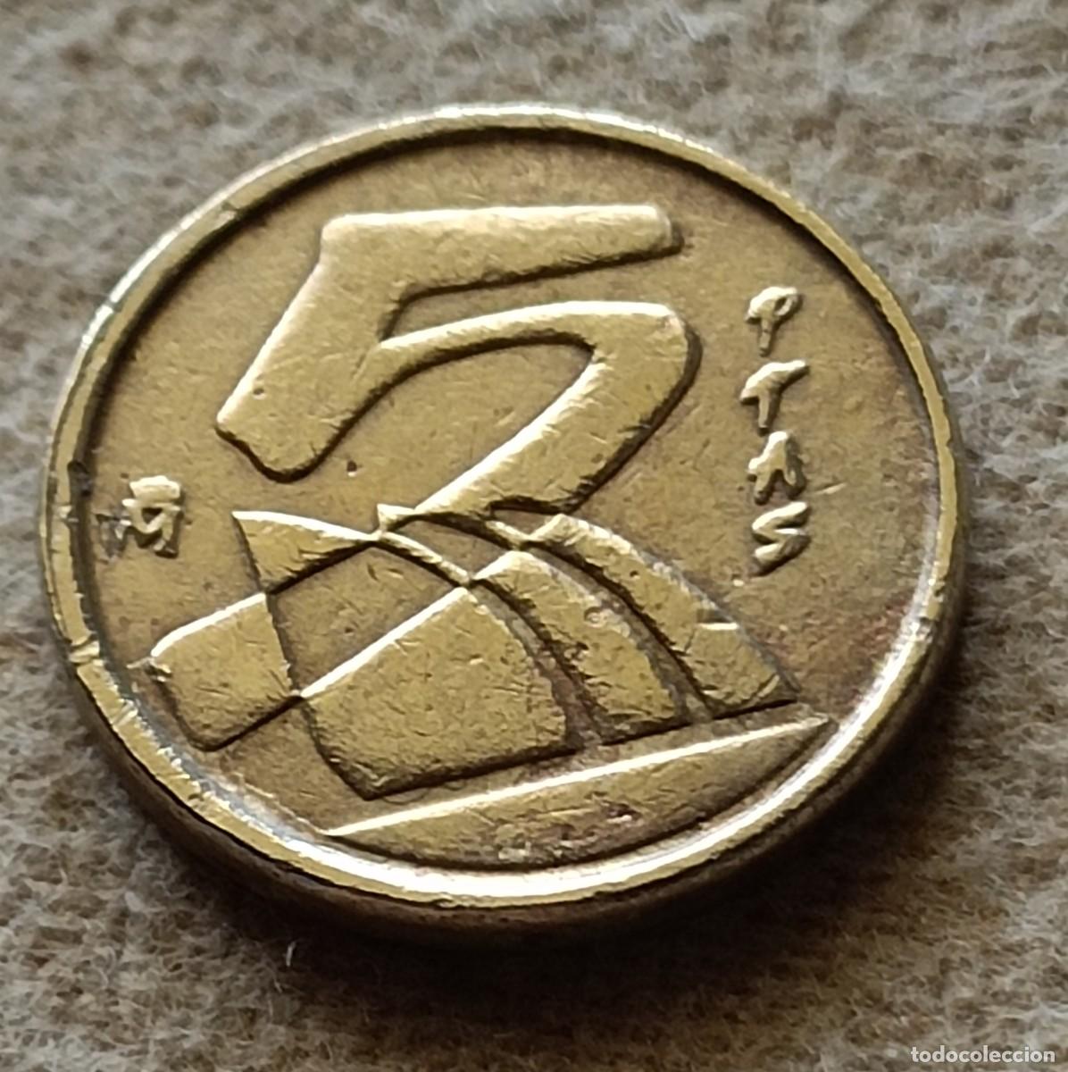 Monedas Franco: Moneda 5 pesetas 1992 - Foto 2