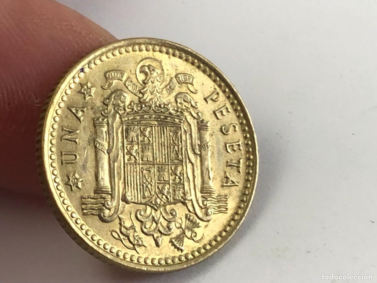 Monedas Franco: 1 PTA 1966 *75 GENERAL FRANCO &rdquo;&rdquo; - Foto 2