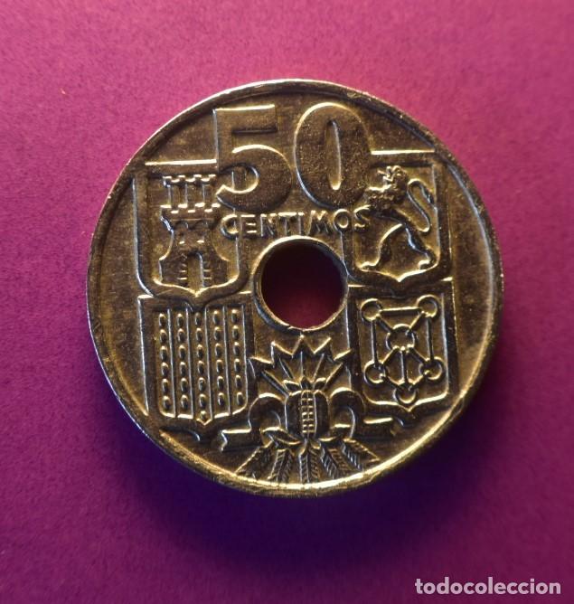 Monedas Franco: Moneda 50 centimos 1963 estrella 65 - Foto 2