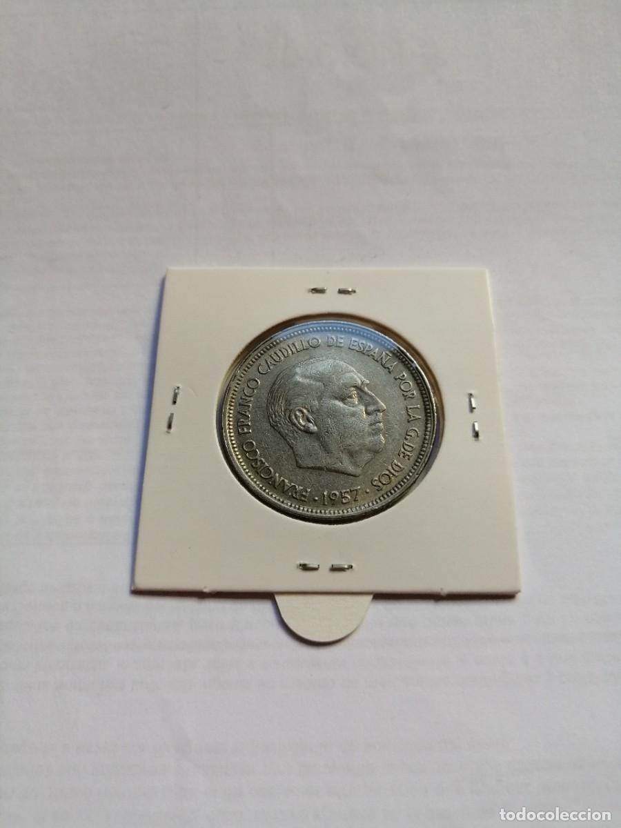 Monedas Franco: 50 pesetas 1957 * 58 - Foto 2