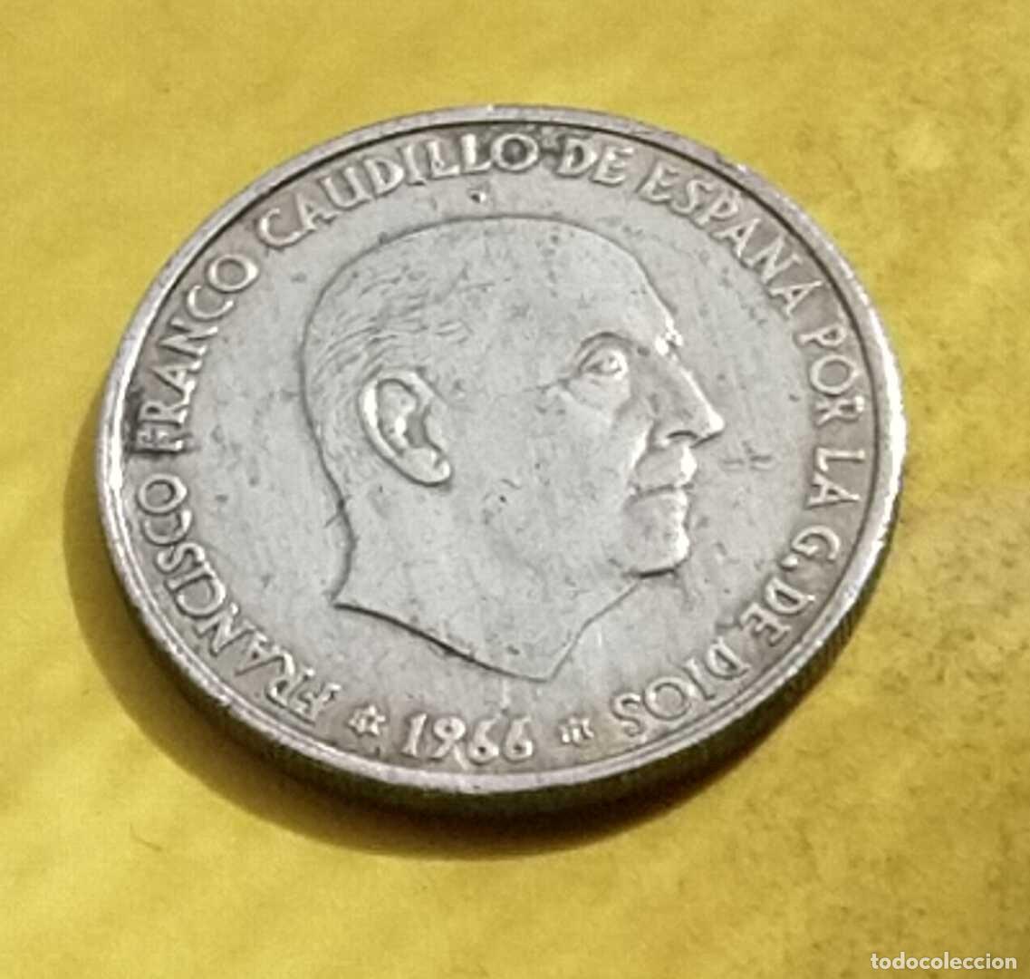 Monedas Franco: moneda 50 c&eacute;ntimos 1966 - Foto 1