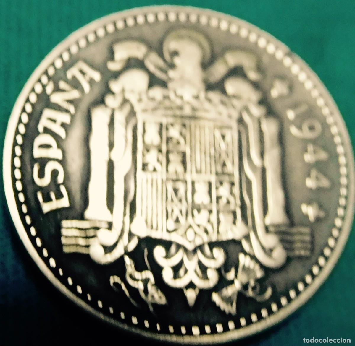 Monedas Franco: Moneda de 1 Pta. 1944, Buen estado. - Foto 1