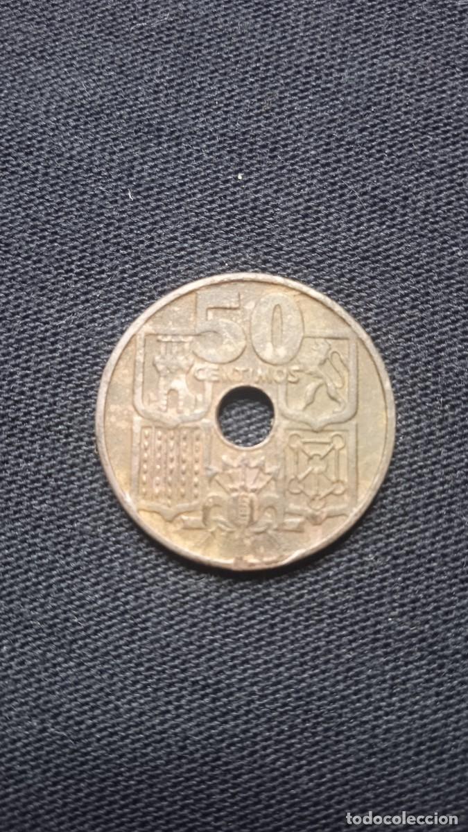 Monedas Franco: Antigua moneda resellada. - Foto 2