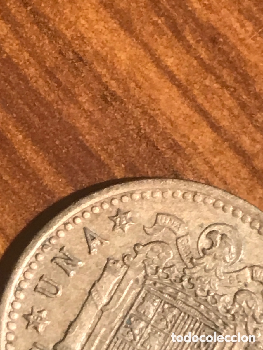 Monedas Franco: moneda 1 peseta 1966 estrella 73 - Foto 2