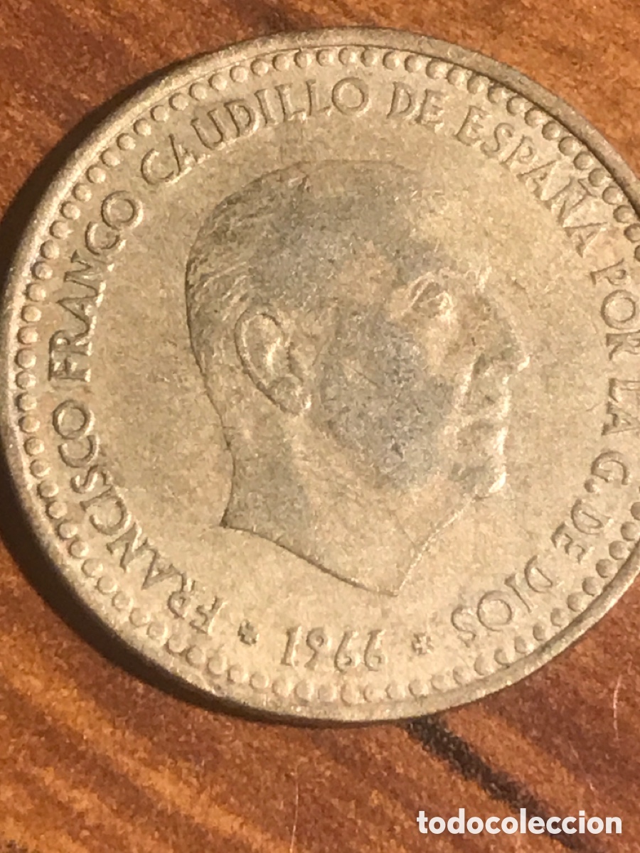 Monedas Franco: moneda 1 peseta 1966 estrella 73 - Foto 1