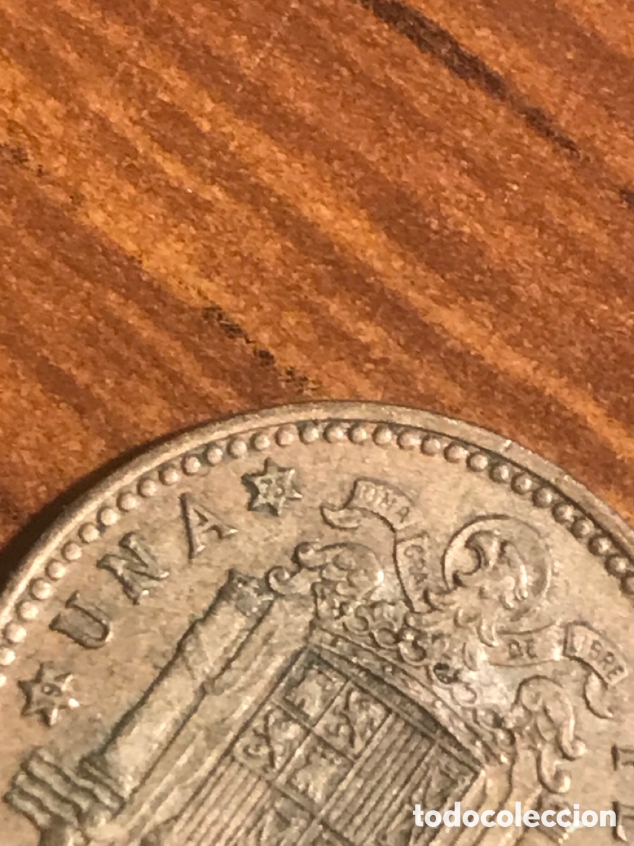 Monedas Franco: moneda 1 peseta 1966 estrella 75 - Foto 2
