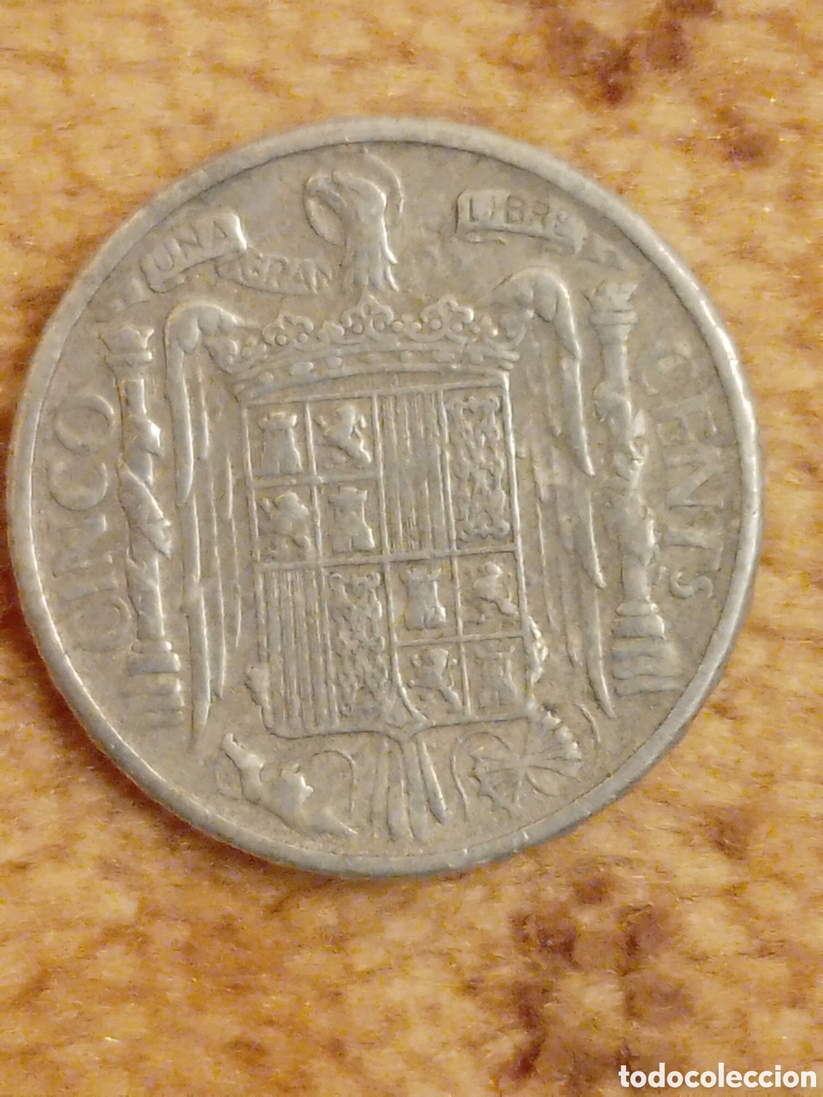 Monedas Franco: Moneda de 5 cts Espa&ntilde;a 1945 - Foto 2