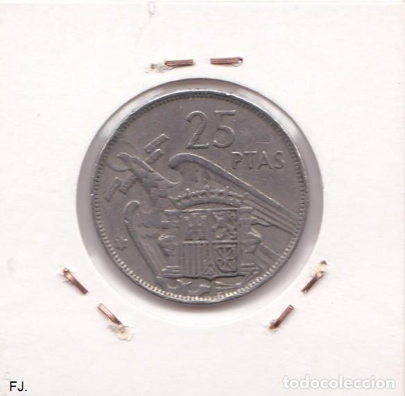 Monedas Franco: Moneda 25 Ptas 1957*66 E Espa&ntilde;ol. Mbc. - Foto 2