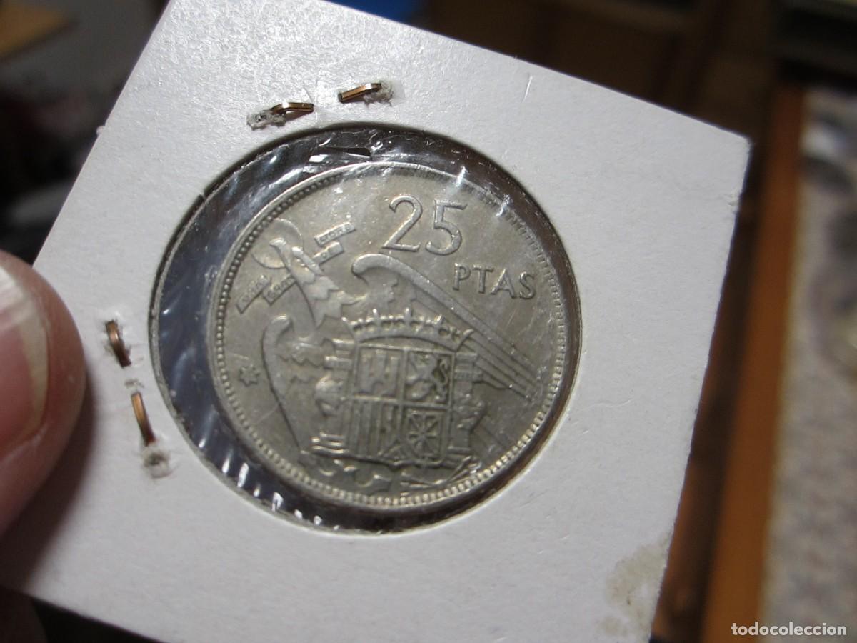 Monedas Franco: MONEDA DE 25 PESETAS DE 1957*70 - Foto 2