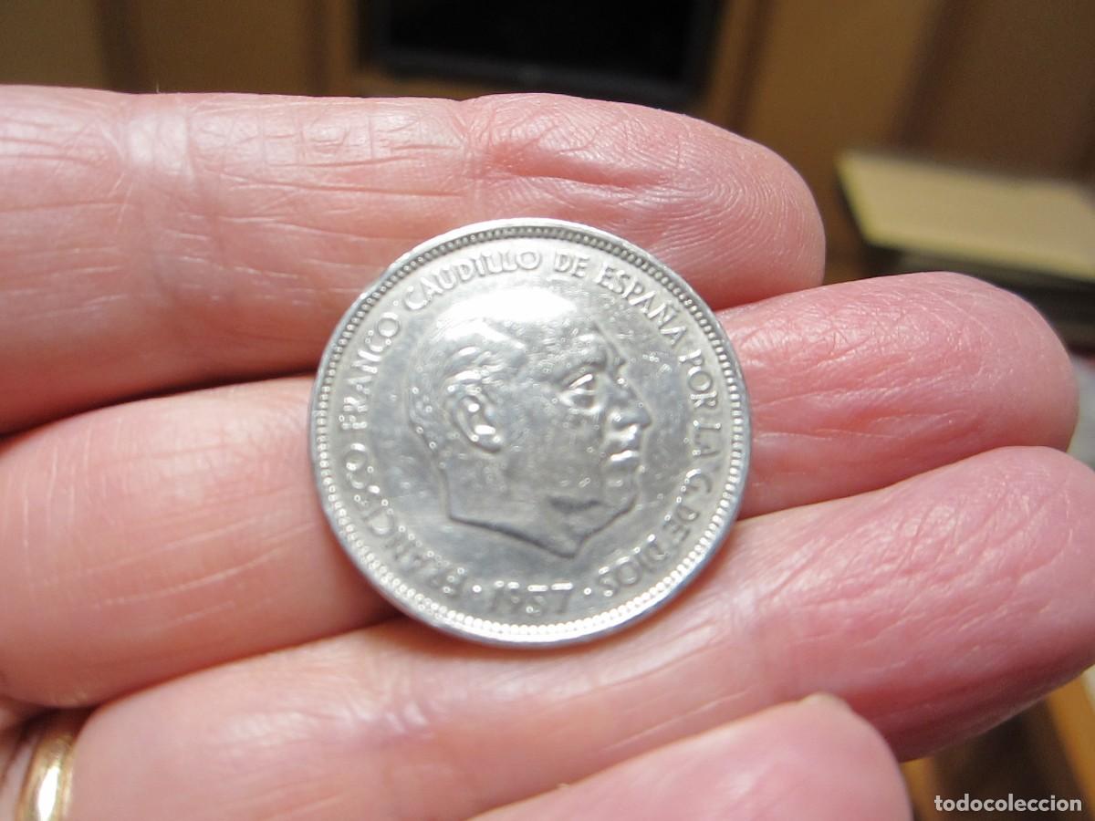 Monedas Franco: MONEDA DE 25 PESETAS DE 1957*72 - Foto 1