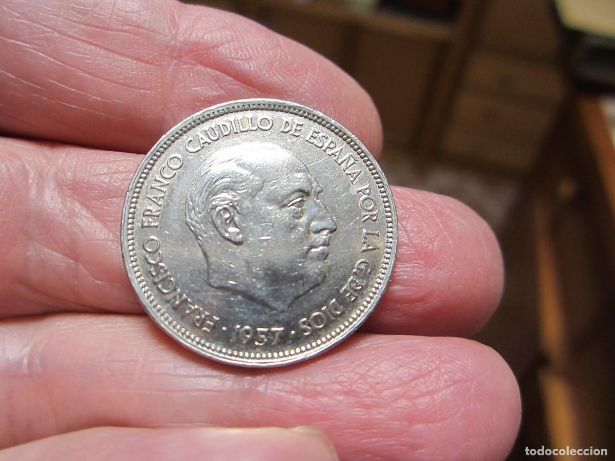 Monedas Franco: MONEDA DE 25 PESETAS DE 1957*74 - Foto 1