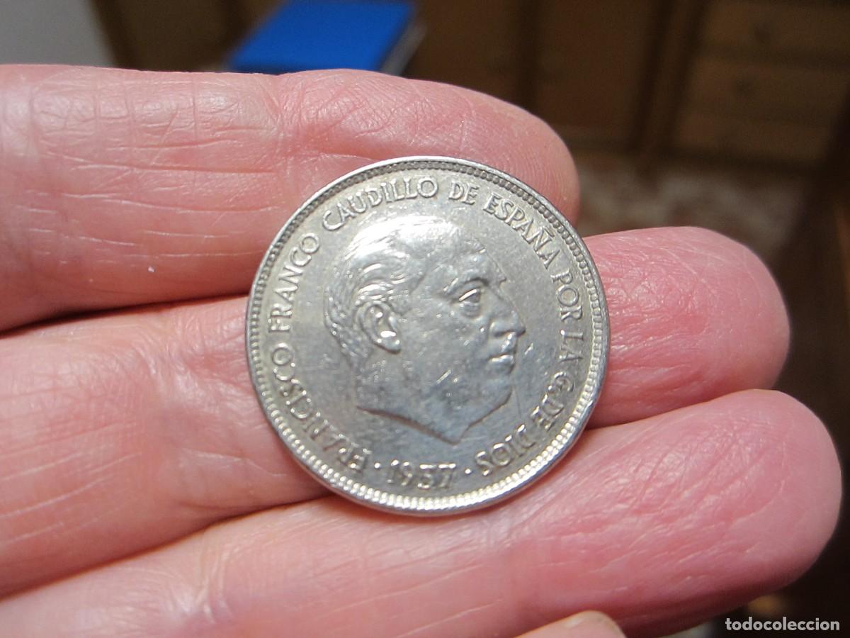 Monedas Franco: MONEDA DE 25 PESETAS DE 1957*75 - Foto 1