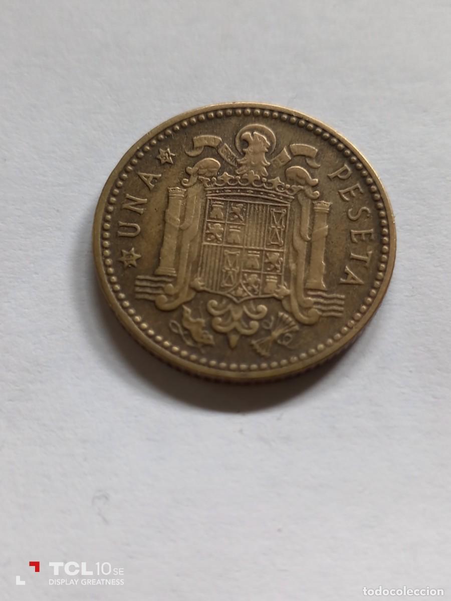 Monedas Franco: Una peseta 1947. *52 - Foto 2
