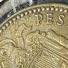 Monedas Franco: ESPAÑA MONEDA PESETA 1953 ESTRELLA 52 REPINTE ERROR