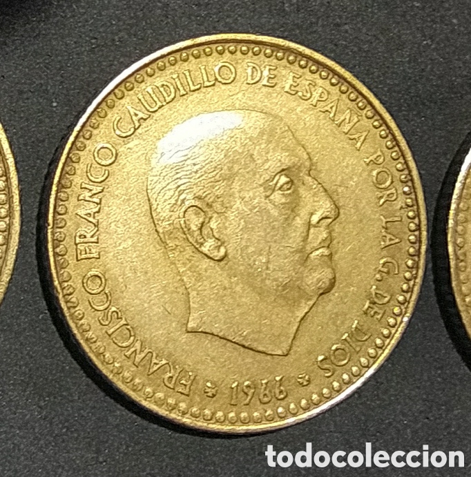 Monedas Franco: 3 Pesetas 1966*75 - Foto 2