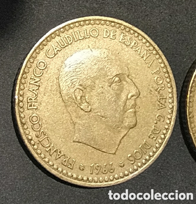 Monedas Franco: 3 Pesetas 1966*75 - Foto 1