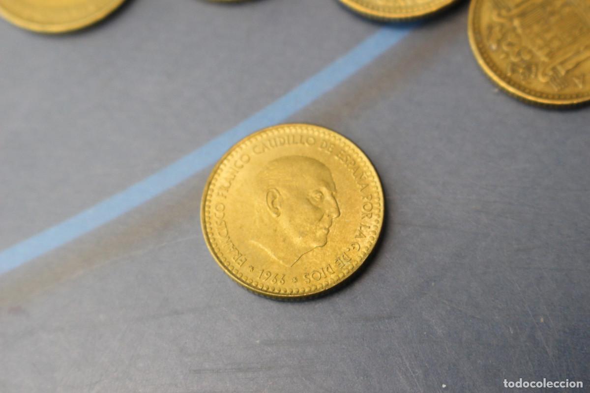 Monedas Franco: 42 monedas de 1 peseta de 1966. - Foto 2