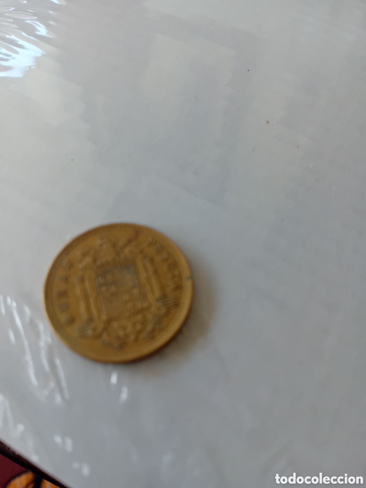 Monedas Franco: Una peseta 1966 - Foto 3