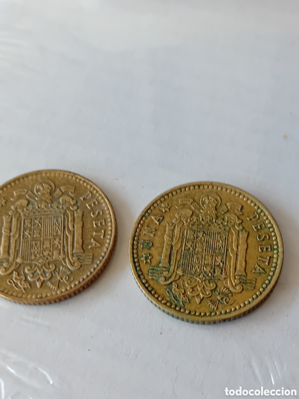 Monedas Franco: Dos.monedas una peseta 1966 - Foto 2