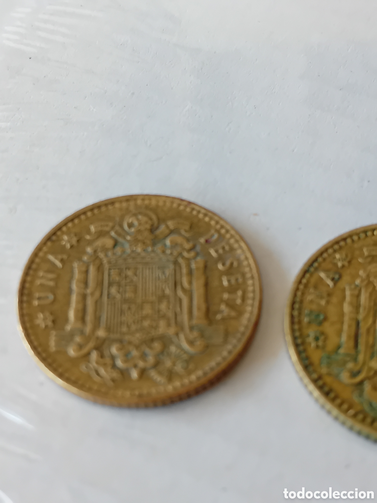 Monedas Franco: Dos.monedas una peseta 1966 - Foto 3