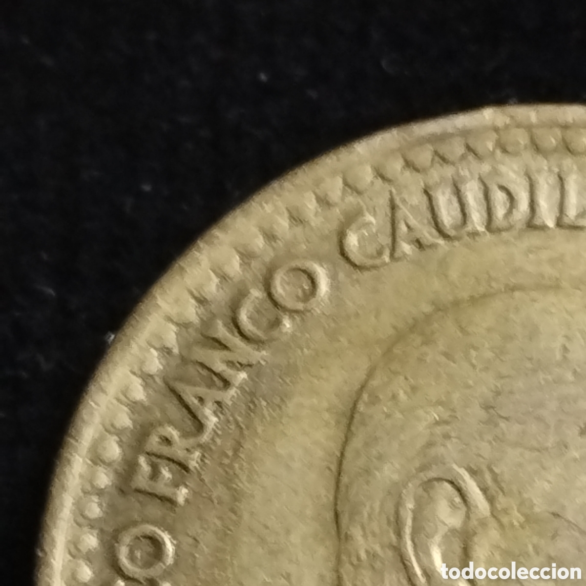 Monedas Franco: Peseta 1966 *75. Error falta material en la orla. - Foto 4