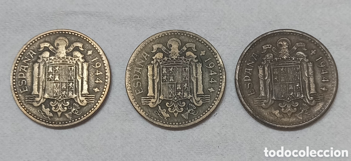 Monedas Franco: 3 monedas de 1 peseta de 1944 - Foto 5