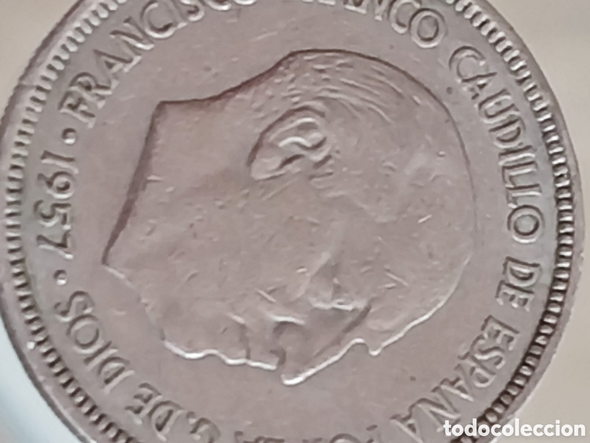 Monedas Franco: Moneda de 5 pesetas de 1957 - Foto 2