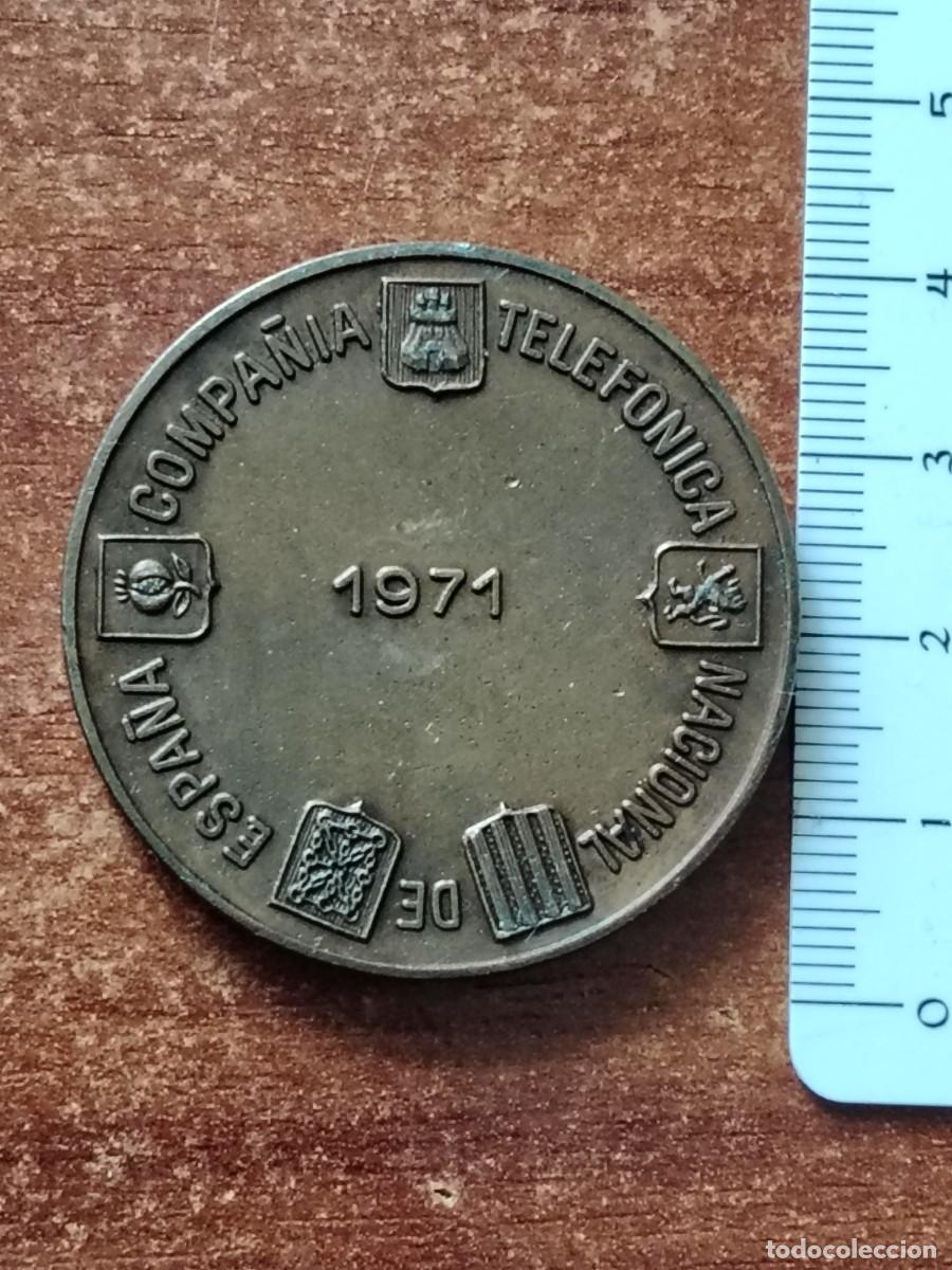 Monedas Franco: Moneda antigua telef&oacute;nica 1971 - Foto 2