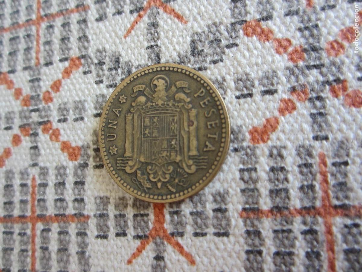 Monedas Franco: MONEDA DE 1 PESETA DE 1947*19-52 - Foto 2