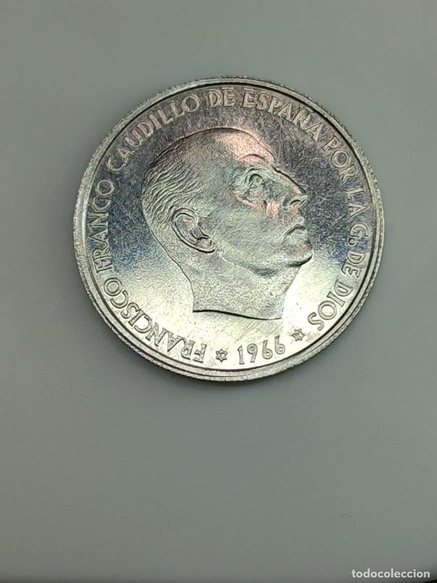 Monedas Franco: 50 c&eacute;ntimos 1966 Estrella 73 - Foto 2